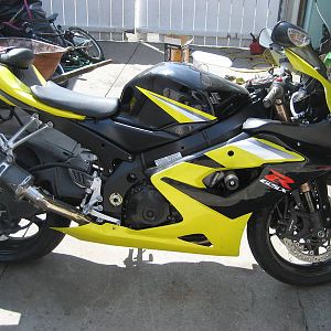 mine brother gsxr 1000 salvage.. from auction good bike..