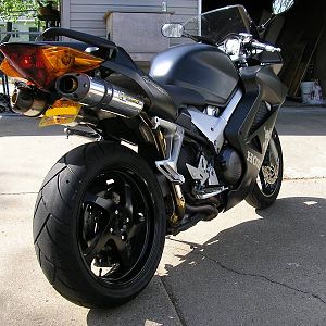 2004 VFR800