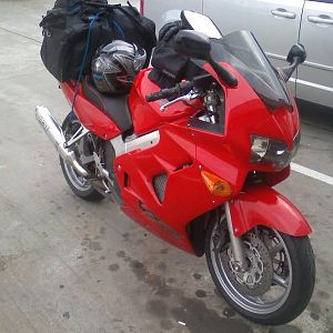 cycle_with_luggage