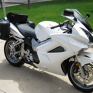 2006 Honda VFR800 - Pearl White