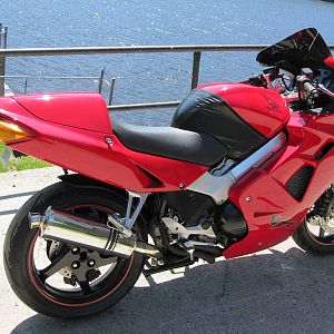 CLIPPED REAR FENDER