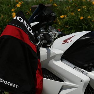 Honda Parts Warehouse, Davenport IA, 2006 Pearl White VFR