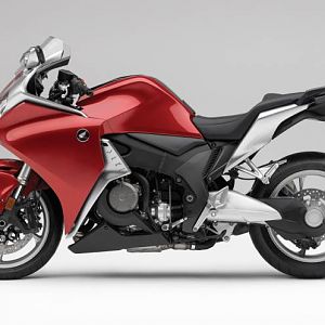 10_VFR1200F_Det1_lr