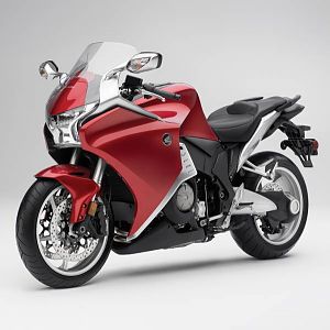 10_VFR1200F_Det2_lr