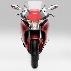 10_VFR1200F_Det6_lr