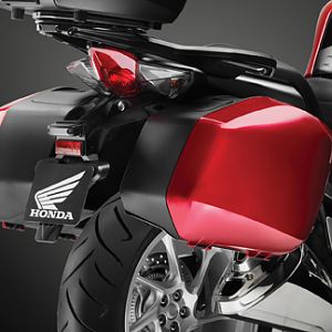 10_VFR1200F_Acc_Saddlebags_lr