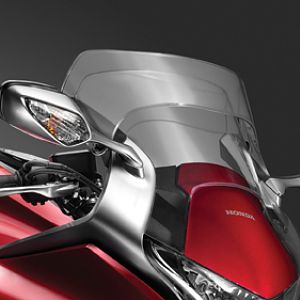 10_VFR1200F_Acc_WindscreenDeflector_lr
