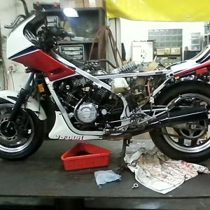 84 VF 700F