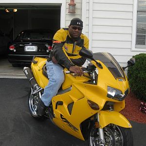 Rydah's 2000 VFR Interceptor