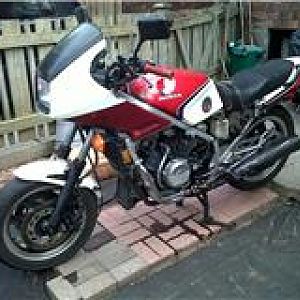 1984 v750