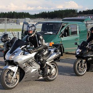 On the motorcenter