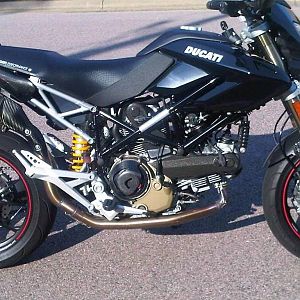 Hyper_motard