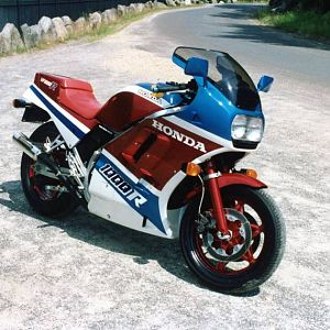 VF1000R0Quab1