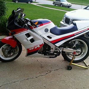1986 VFR F2