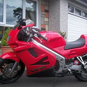 1996 VFR 750