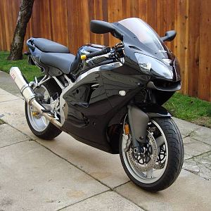 07 ZZR600