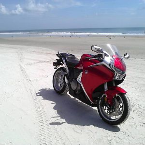My 1200F on the beach? Whaaaat??
