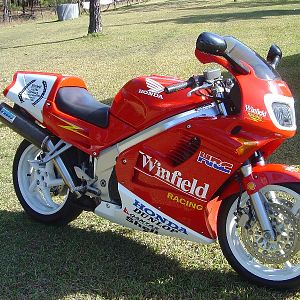 1995 vfr Troy Corser replica No 8 of 25 built
