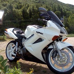 2002 VFR800