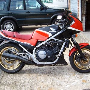 VF7501