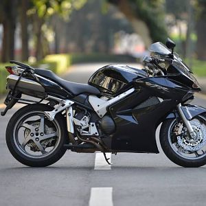 2007 VFR800