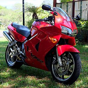 2001 VFR800