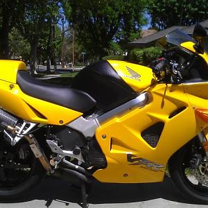 2000 vfr800