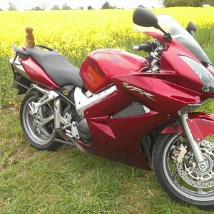 VFR 800 V-Tech
