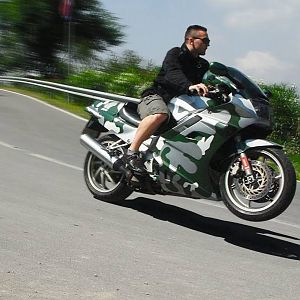 VFR750 ARMY PAINT - ALBANIA