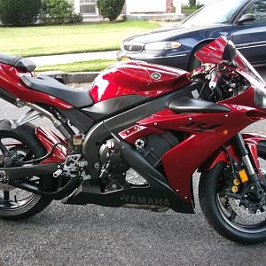2004 R1