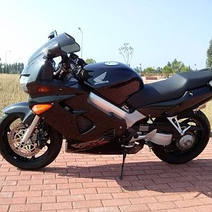 Vfr 800