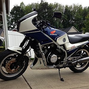 1983_Honda_VF750F_Interceptor_3