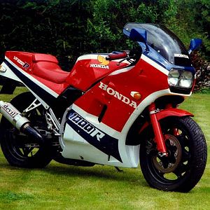 VF1000R classic early V4