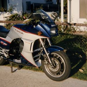 1984 KAWASAKI GPz900R