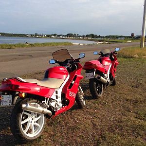 1997 and 1990 Honda VFR750F