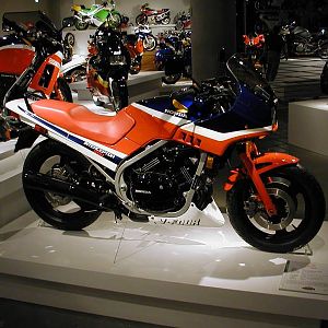 Honda_VF_500_Interceptor