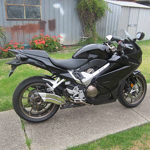 Current VFR800