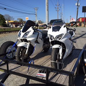 Review-2014-Honda-VFR-800-01