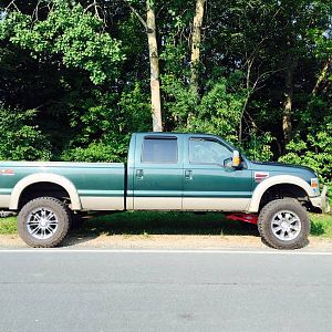 The hauler- 08' F350