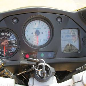 2000 VFR800Fi