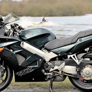 VFR800FIY