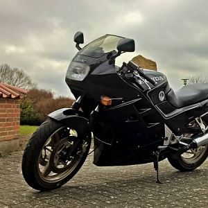 VFR750F RC24 1989