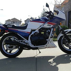 bikes_in_the_garage_2012_22_