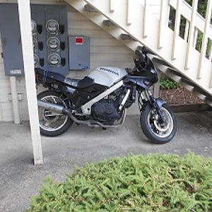 VFR700F