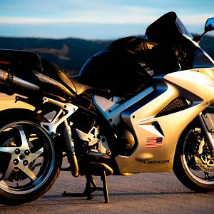 VFR-8423