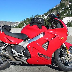 1999VFR Red, Washington Mountain Pass
