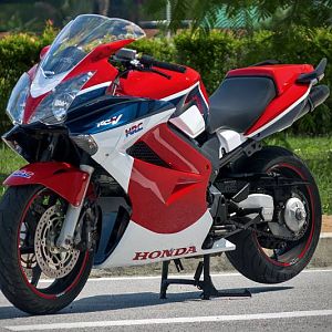 2007 VFR 800