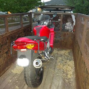 Picking up the 1999 VFR800
