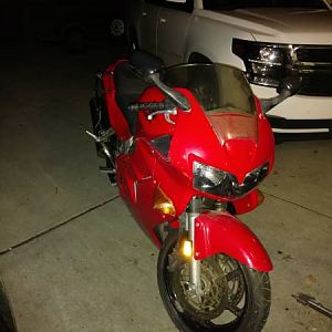 Picking up the 1999 VFR800