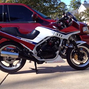 85 VF500F
